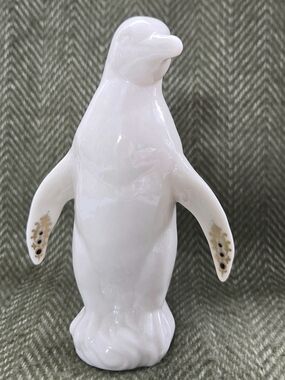 Lenox China Jewels Collection PENGUIN 5.5” Porcelain Figurine